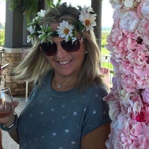 Meet your Posher, Liz